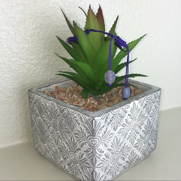 Handmade Chinese Knotting Bracelet W/ Glass Beads - Picture 4 of 8